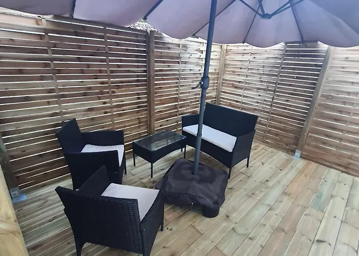 Jolie 2 Pieces Avec Terrasse Jusqu\'A 5 Personnes Nancy Centre